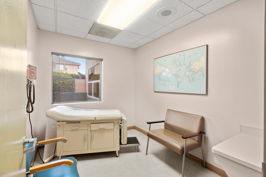 More Photos Of 5309 Carrington Cir, Stockton Healthcare For Sale