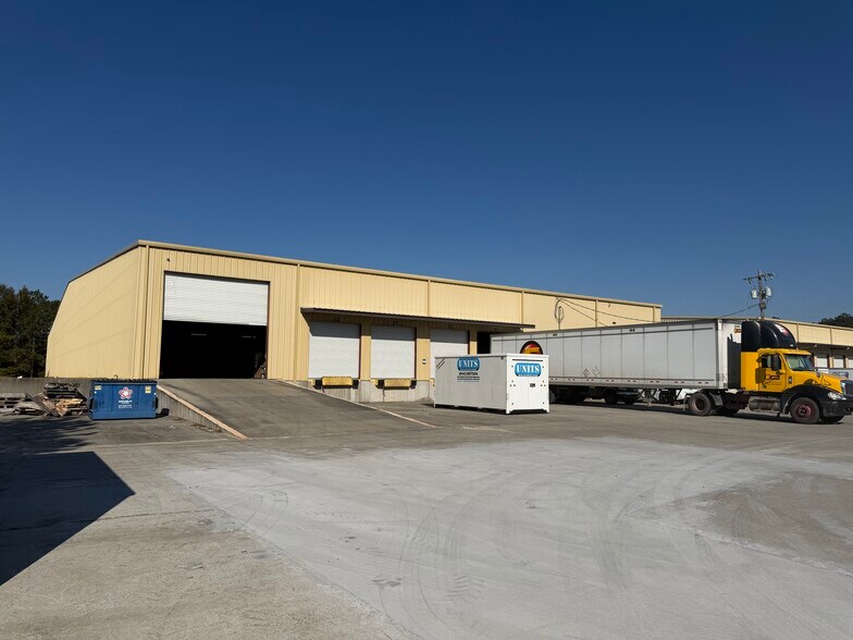 More Photos Of 372 Technology Dr, Walterboro Warehouse For Lease