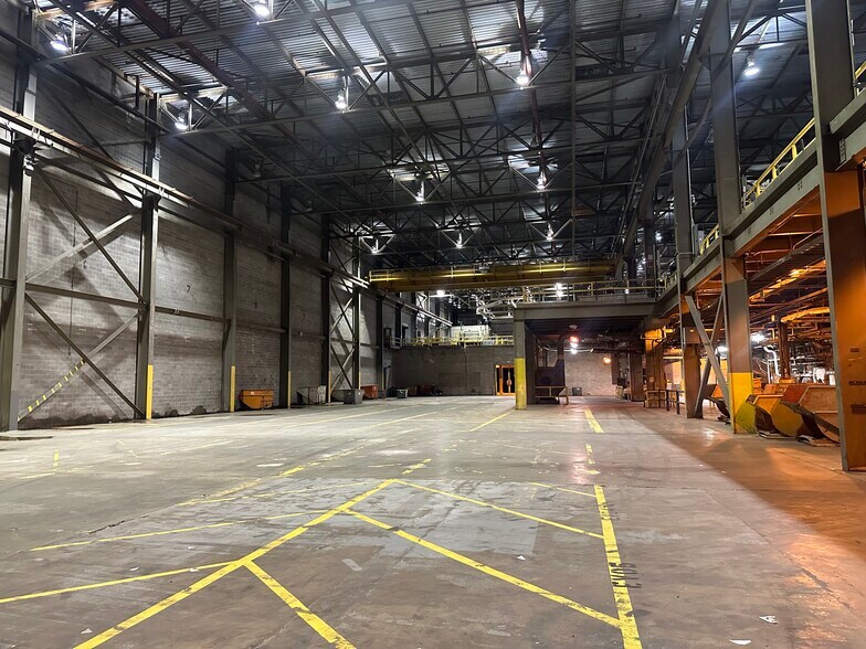 More Photos Of 300 Riley Rd, Jay Warehouse For Lease