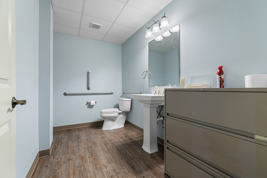 More Photos Of 5495 Meese Rd NE, Louisville Sports And Entertainment For Sale