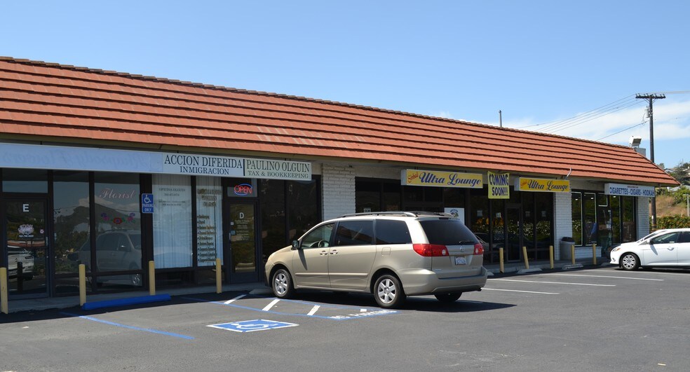 More Photos Of 1531-1551 W Mission Rd, San Marcos Unknown For Lease