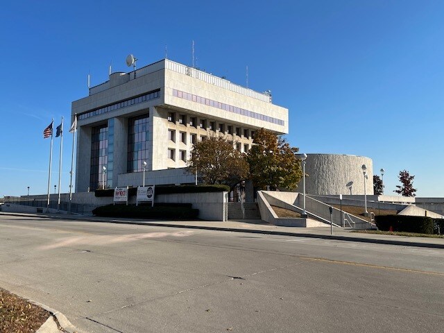 More Photos Of 100 McMorran Blvd, Port Huron Office For Sale