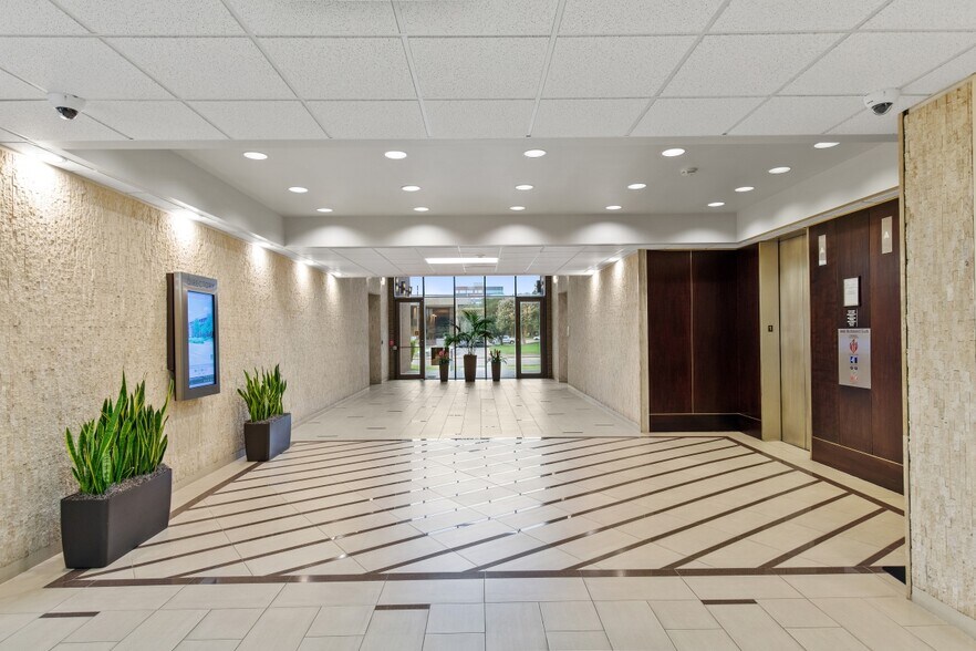 More Photos Of 9990 Richmond Ave, Houston Office For Lease