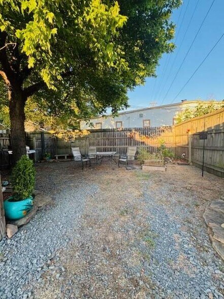 More Photos Of 240 Boykin Ct, Clinton Office For Sale