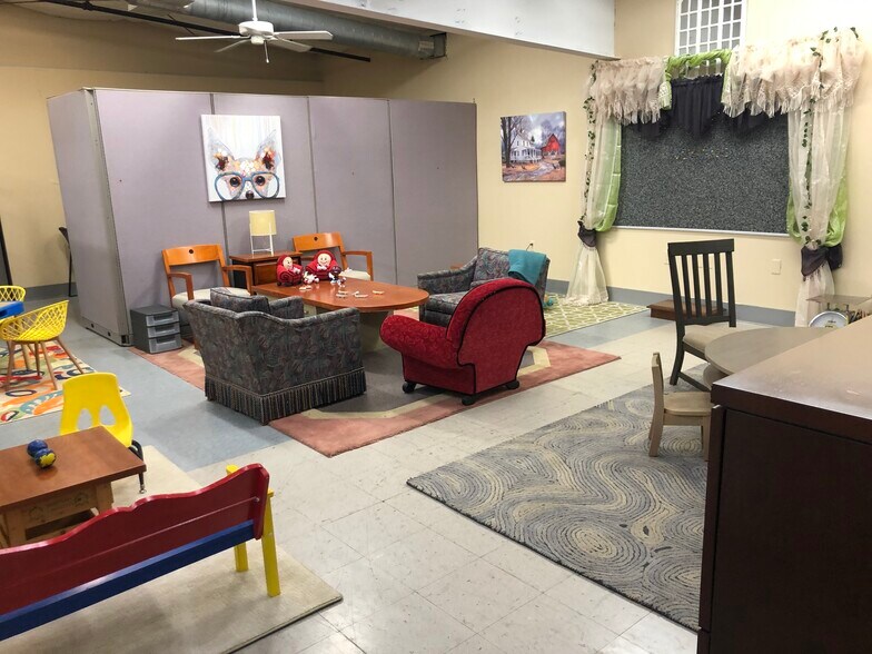 More Photos Of 340 Greenbrier Dr, Charlottesville Manufacturing For Lease