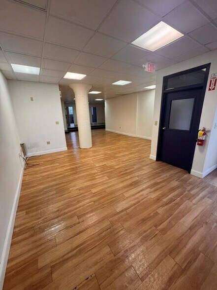 More Photos Of 26 S Water St, New Bedford Apartments For Lease