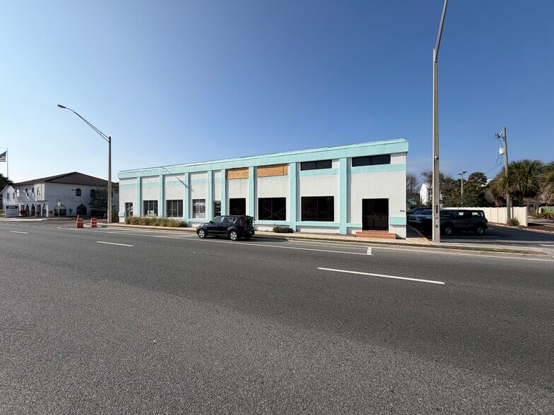 Primary Photo Of 416-424 3rd St S, Jacksonville Beach Loft Creative Space For Lease