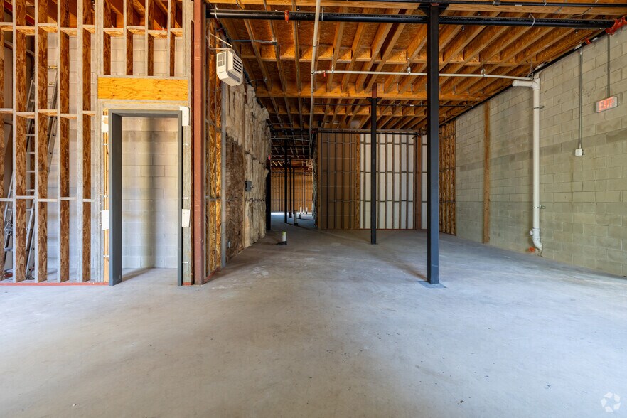 More Photos Of 415 E Cevallos St, San Antonio Restaurant For Lease