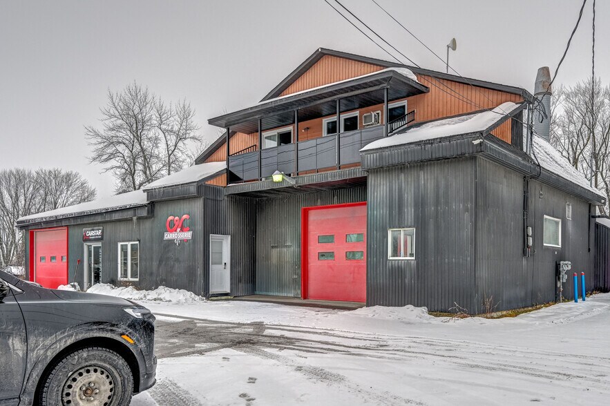More Photos Of 11 Rue Notre-Dame, Berthierville Industrial For Sale