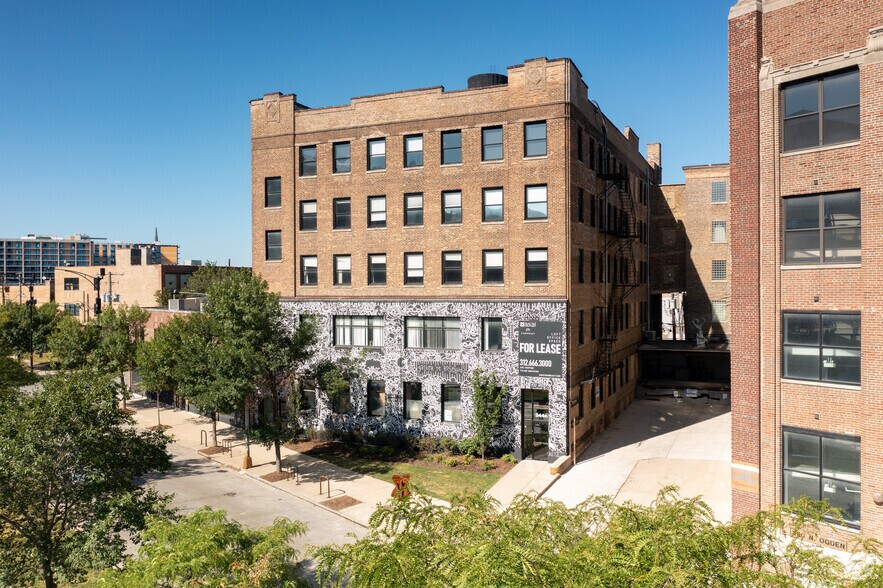 Primary Photo Of 344 N Ogden Ave, Chicago Loft Creative Space For Lease