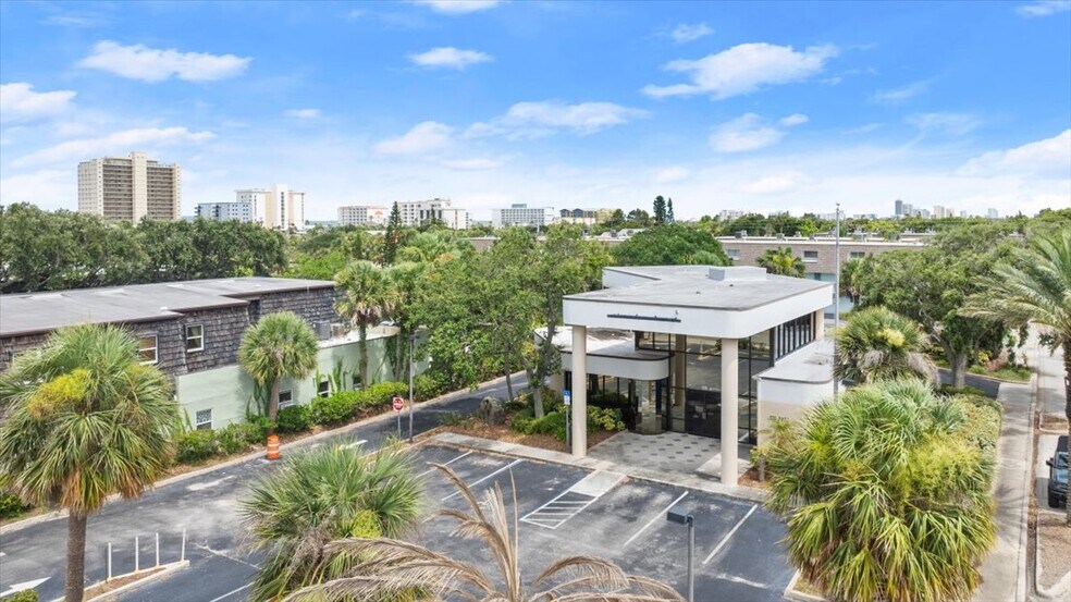 More Photos Of 128 E Granada Blvd, Ormond Beach Medical For Sale