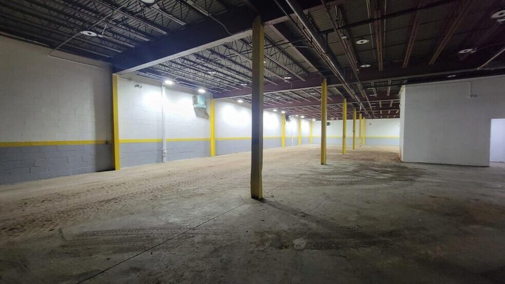 More Photos Of 180 Kingsland Rd, Clifton Unknown For Lease