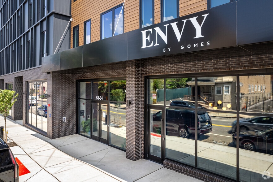 More Photos Of 58-84 Norfolk St, Newark Apartments For Lease