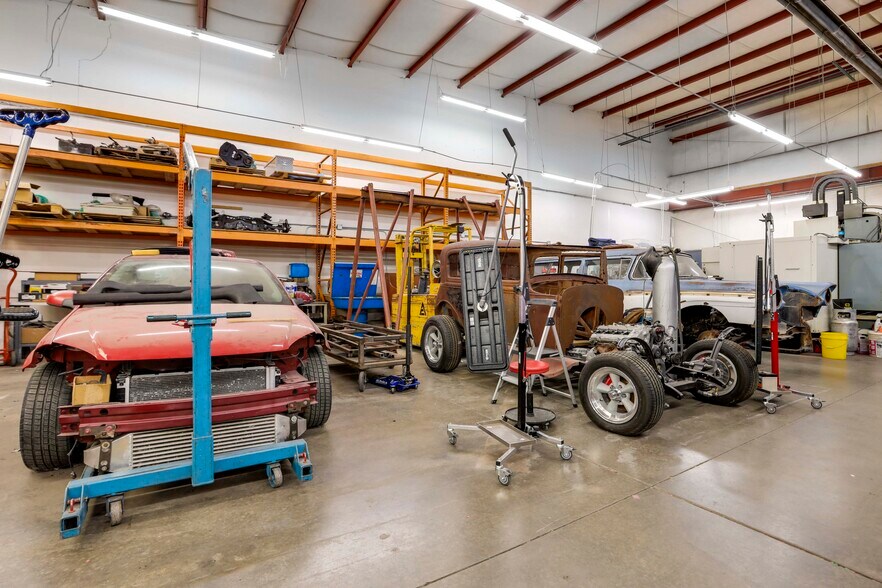 More Photos Of 1001 E 75th Ave, Denver Warehouse For Sale