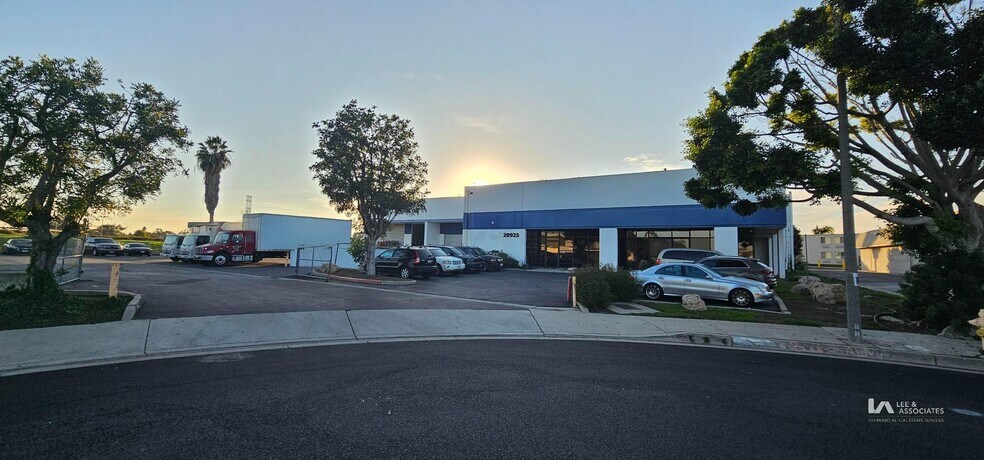 Primary Photo Of 20925 S Bonita St, Carson Warehouse For Lease