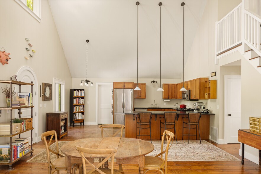 More Photos Of 4317 State Route 23, Hudson Hospitality For Sale