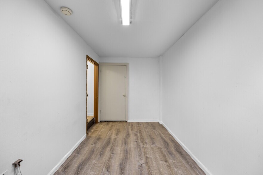 More Photos Of 207-209 S 2nd St, Festus Storefront Retail Residential For Lease