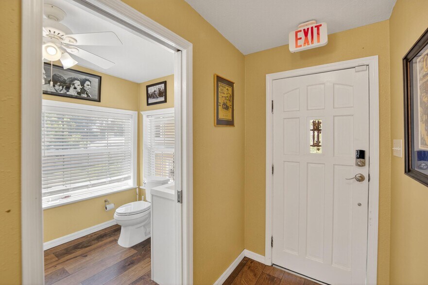 More Photos Of 805 N Wheeler St, Plant City Hospitality For Sale