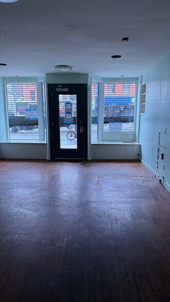 More Photos Of 692 Fulton St, Brooklyn Apartments For Lease