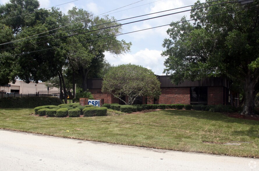 More Photos Of 5421 N 59th St, Tampa Office For Sale