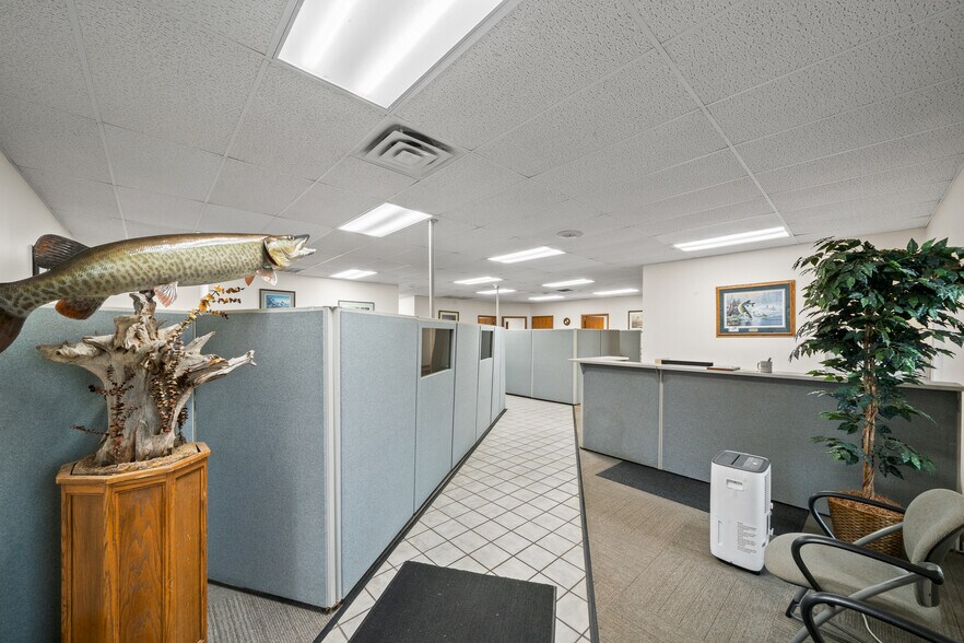 More Photos Of 130 Elizabeth Ln, Genoa City Industrial For Lease