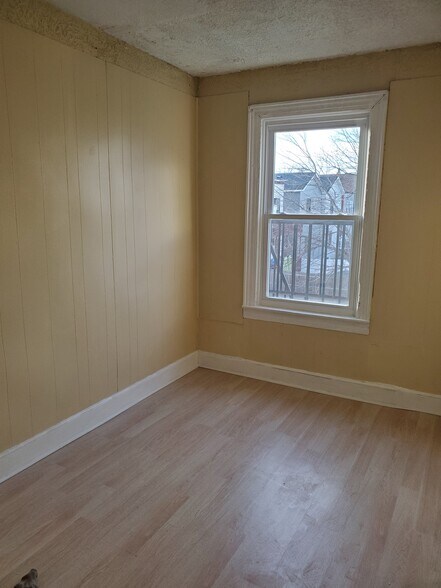 More Photos Of 379 OCEAN Ave, Jersey City Storefront Retail Residential For Sale