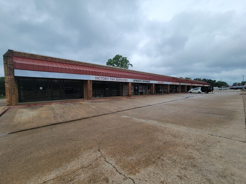 More Photos Of 3601 N Stateline Ave, Texarkana General Retail For Lease