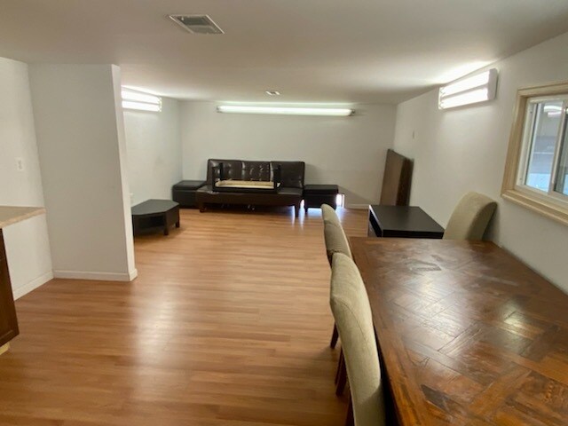 More Photos Of 9107 Industry Dr, Manassas Park Warehouse For Lease