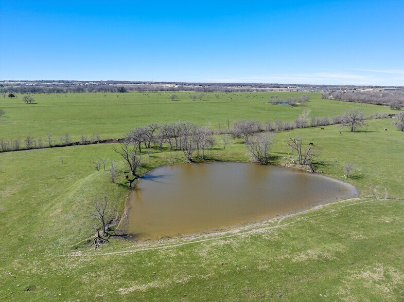 More Photos Of 458 Bluhm Rd, West Land For Sale