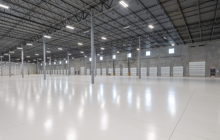 More Photos Of 2280 Lane Ave N, Jacksonville Unknown For Lease