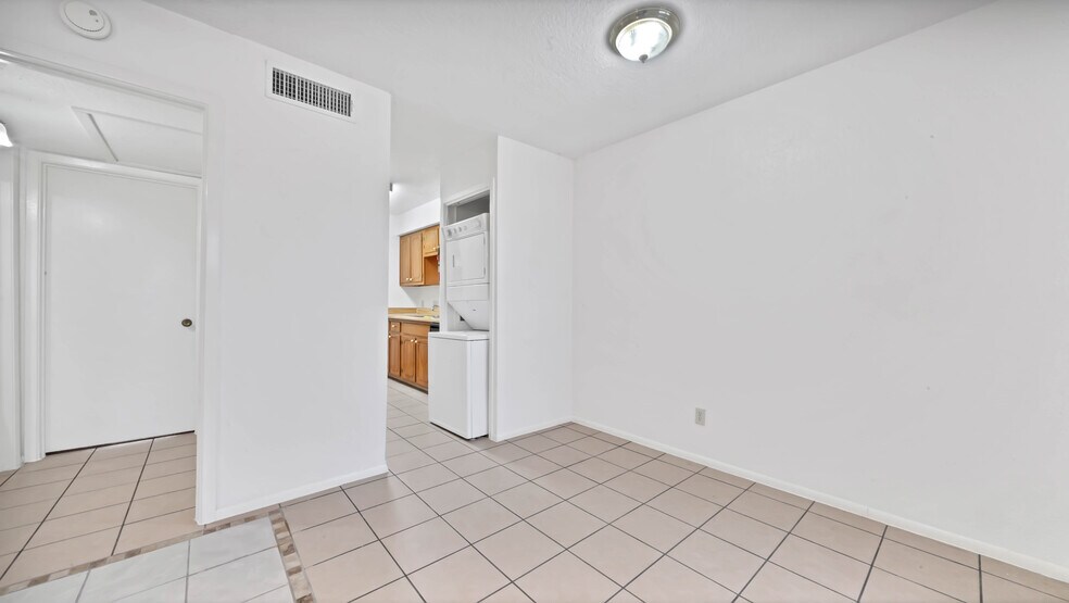 More Photos Of 3002 Pasadena Blvd, Pasadena Apartments For Sale