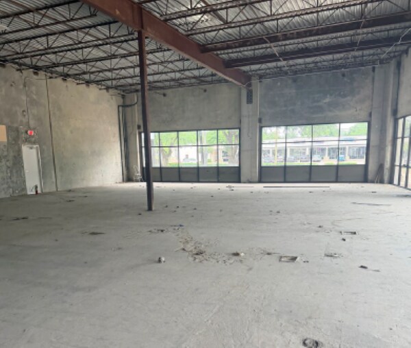 More Photos Of 4460 Trinity Mills Rd, Dallas General Retail For Sale