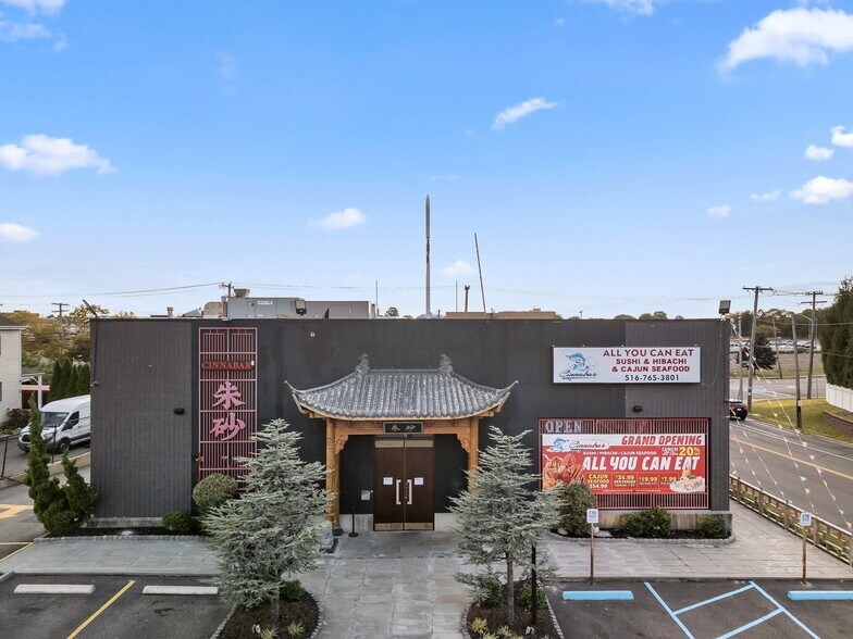 More Photos Of 45 Carmans Rd, Massapequa Restaurant For Sale