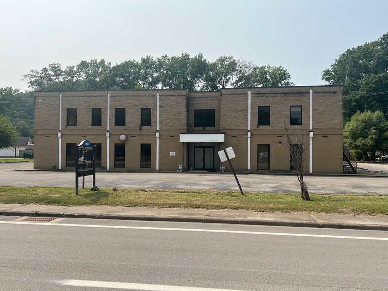 Primary Photo Of 4701 MacCorkle Ave SE, Charleston Medical For Sale