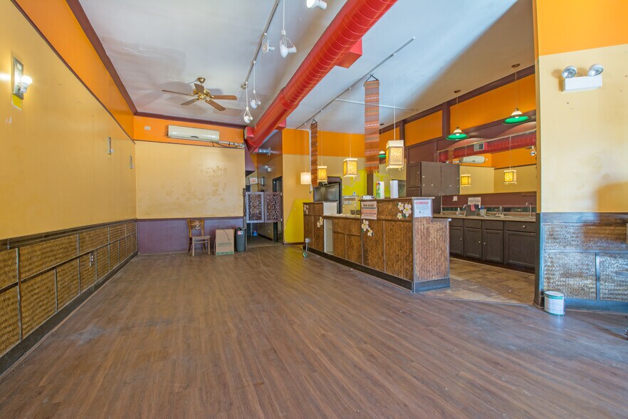 More Photos Of 4018 N Western Ave, Chicago Freestanding For Sale