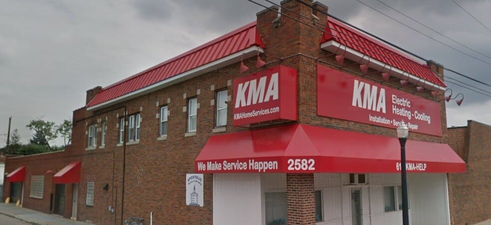 Primary Photo Of 2582 Cleveland Ave, Columbus Storefront Retail Office For Sale