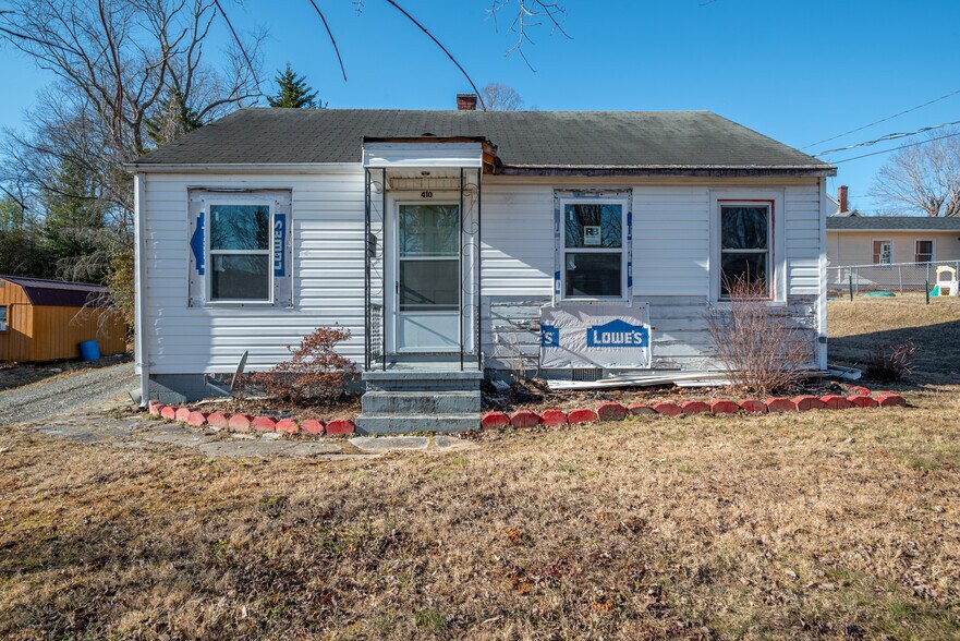 More Photos Of 402 Worth St, Mount Airy Religious Facility For Sale