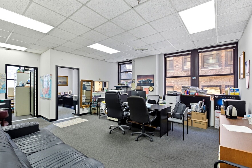 More Photos Of 146 W 29th St, New York Loft Creative Space For Sale