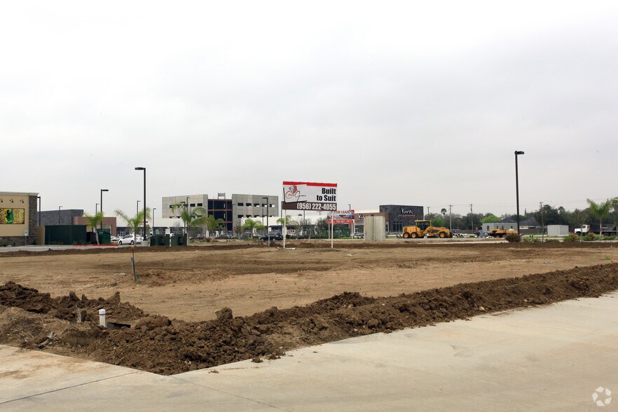 More Photos Of 4129 W 83 Expy, McAllen Freestanding For Sale