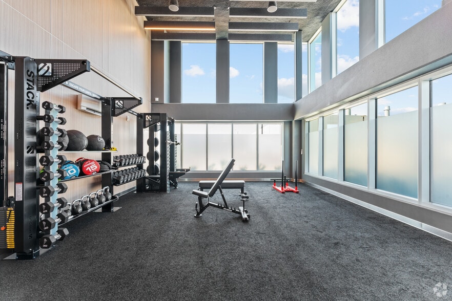 More Photos Of 777 Industrial Rd, San Carlos Research And Development For Lease