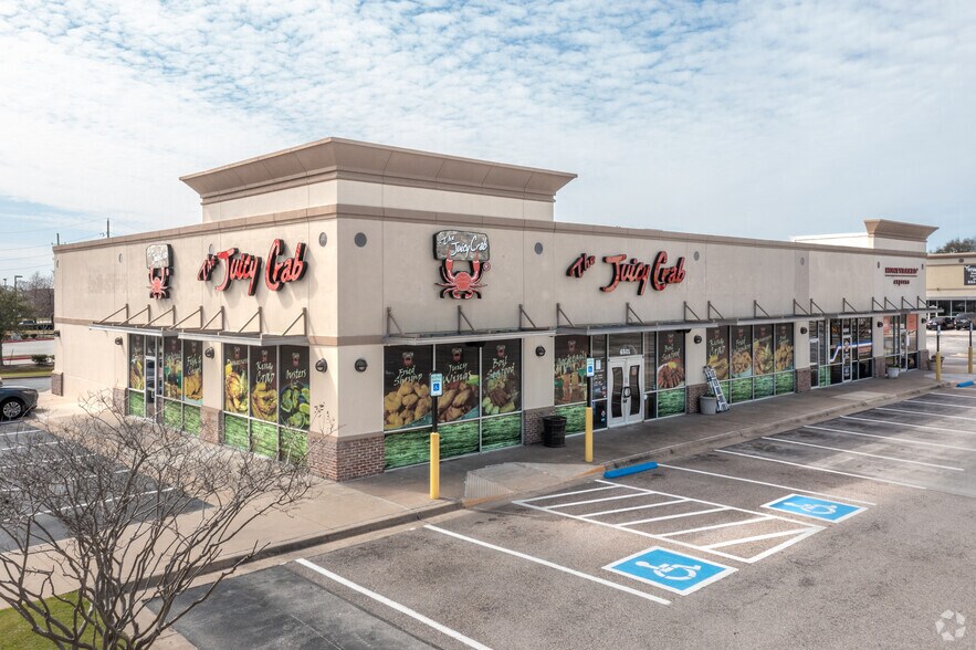 More Photos Of 6501-6887 Highway 6 N, Houston Unknown For Lease