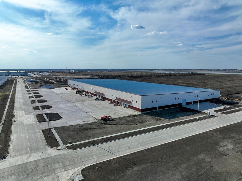 More Photos Of 3401 N 46th Ave, Fargo Industrial For Lease