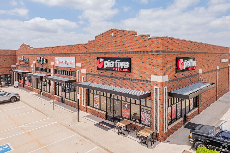 Primary Photo Of 1380 W Covell Rd, Edmond General Retail For Lease