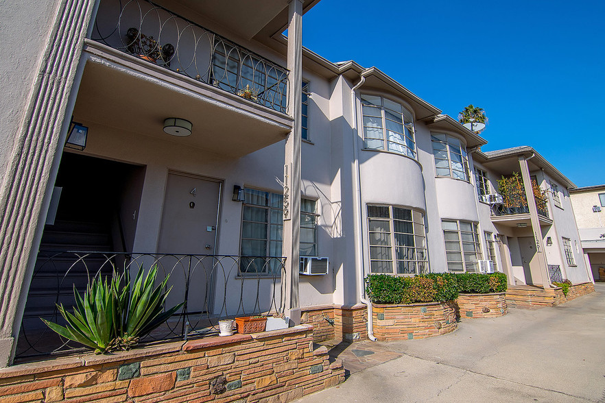 Primary Photo Of 11259 Otsego St, North Hollywood Apartments For Sale