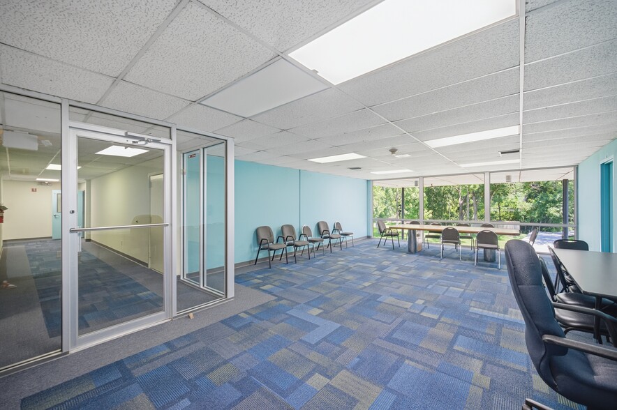 More Photos Of 14400 Northwest Fwy, Houston Religious Facility For Sale