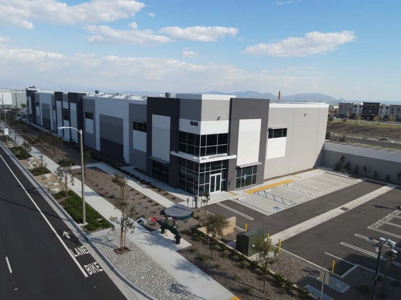 More Photos Of NWC Linden Ave & Casmalia, Rialto Unknown For Lease