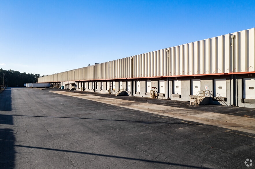 More Photos Of 605 Selig Dr SW, Atlanta Warehouse For Lease