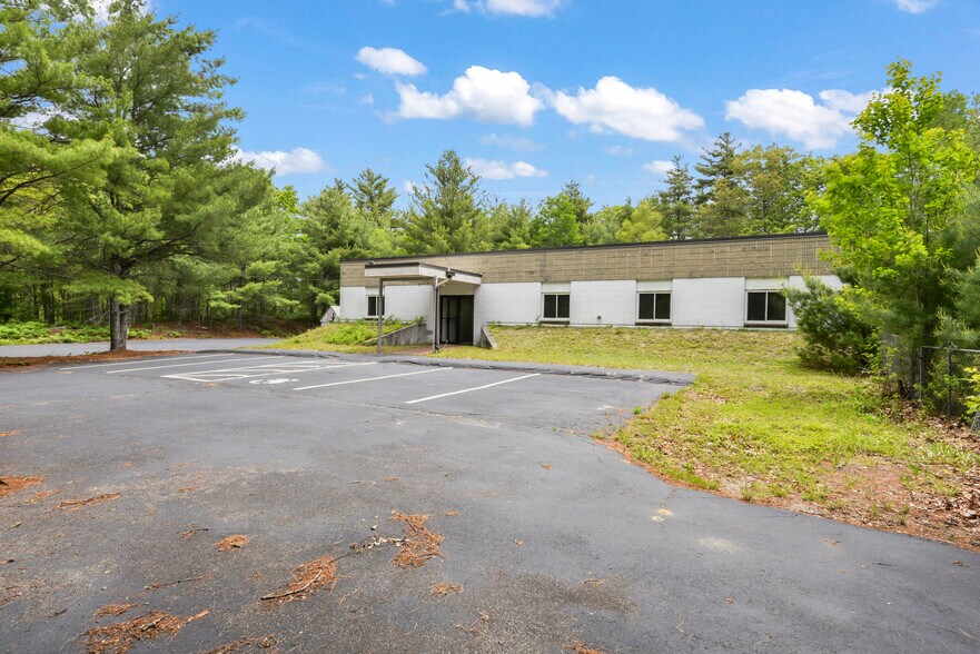 More Photos Of 88 Danielson Pike, Foster Manufacturing For Lease