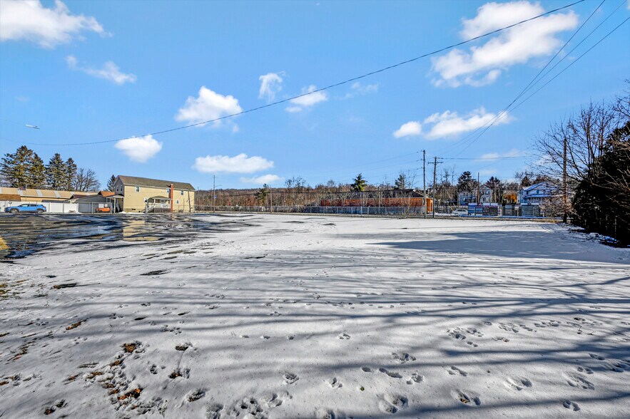 More Photos Of 301 Delaware Ave, Olyphant Office For Sale