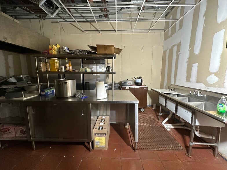 More Photos Of 2220 SW 60th Ter, Miramar Manufacturing For Sale